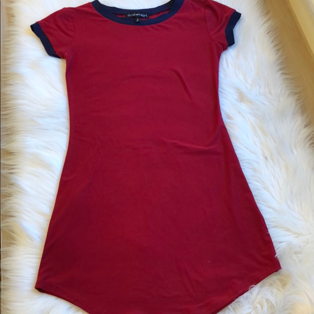 Red dress - Picture 2 of 6